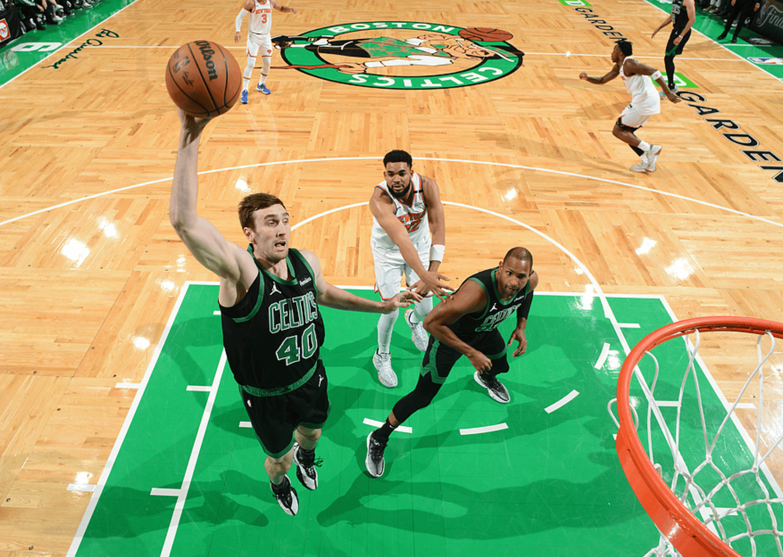 塔图姆连续五场比赛得分超过比赛局势复杂，阿森纳不断突破！(塔图姆比赛视频)